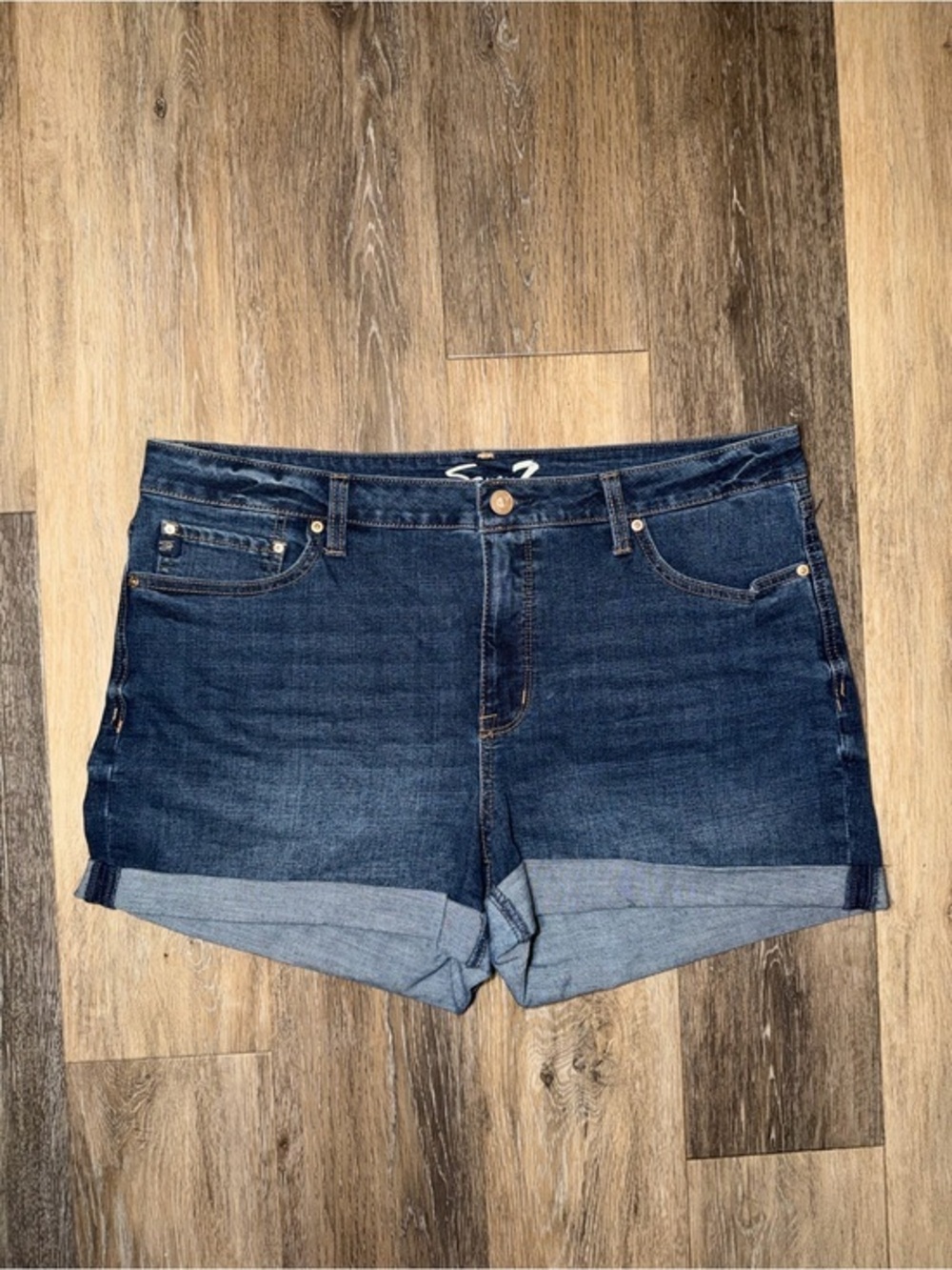 Seven 7 Women's Dark Wash Denim Weekend Shorts